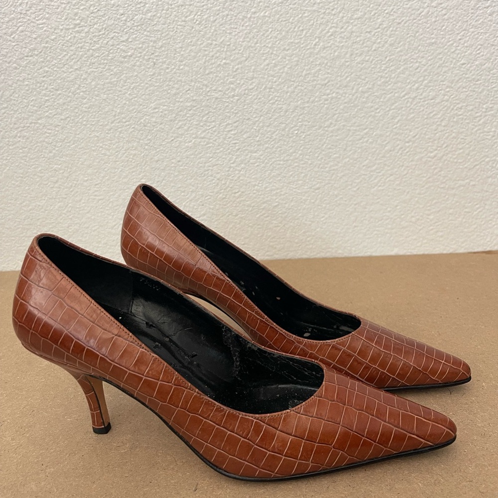 VAN ELi Chic Crocodile Pattern Brown Heels